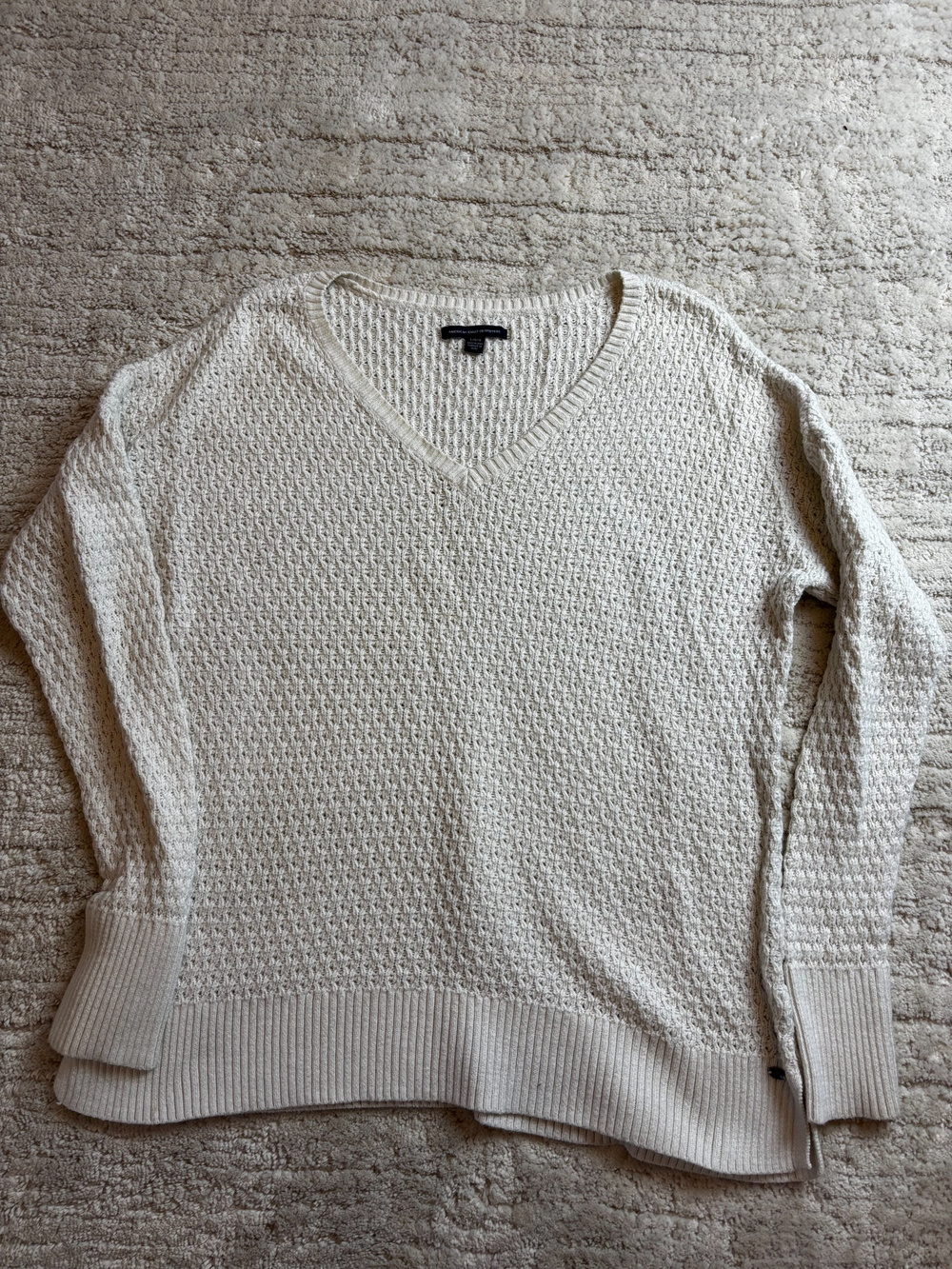 American Eagle Outfitters Open Knit V Neck Sweater Cream L G